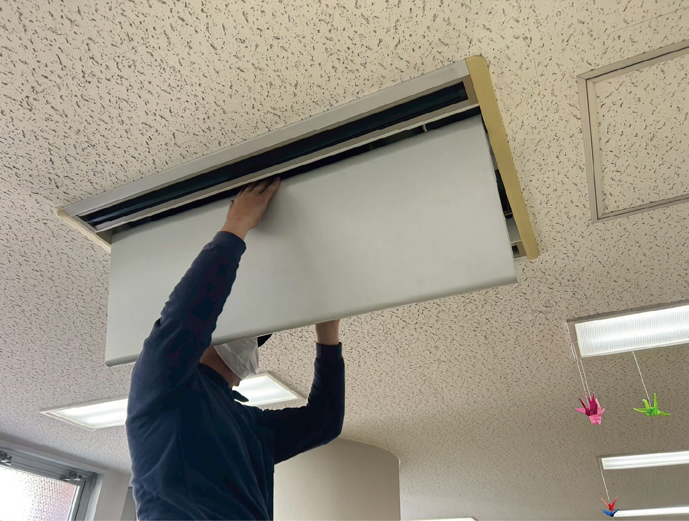 業務用空調フィルター清掃