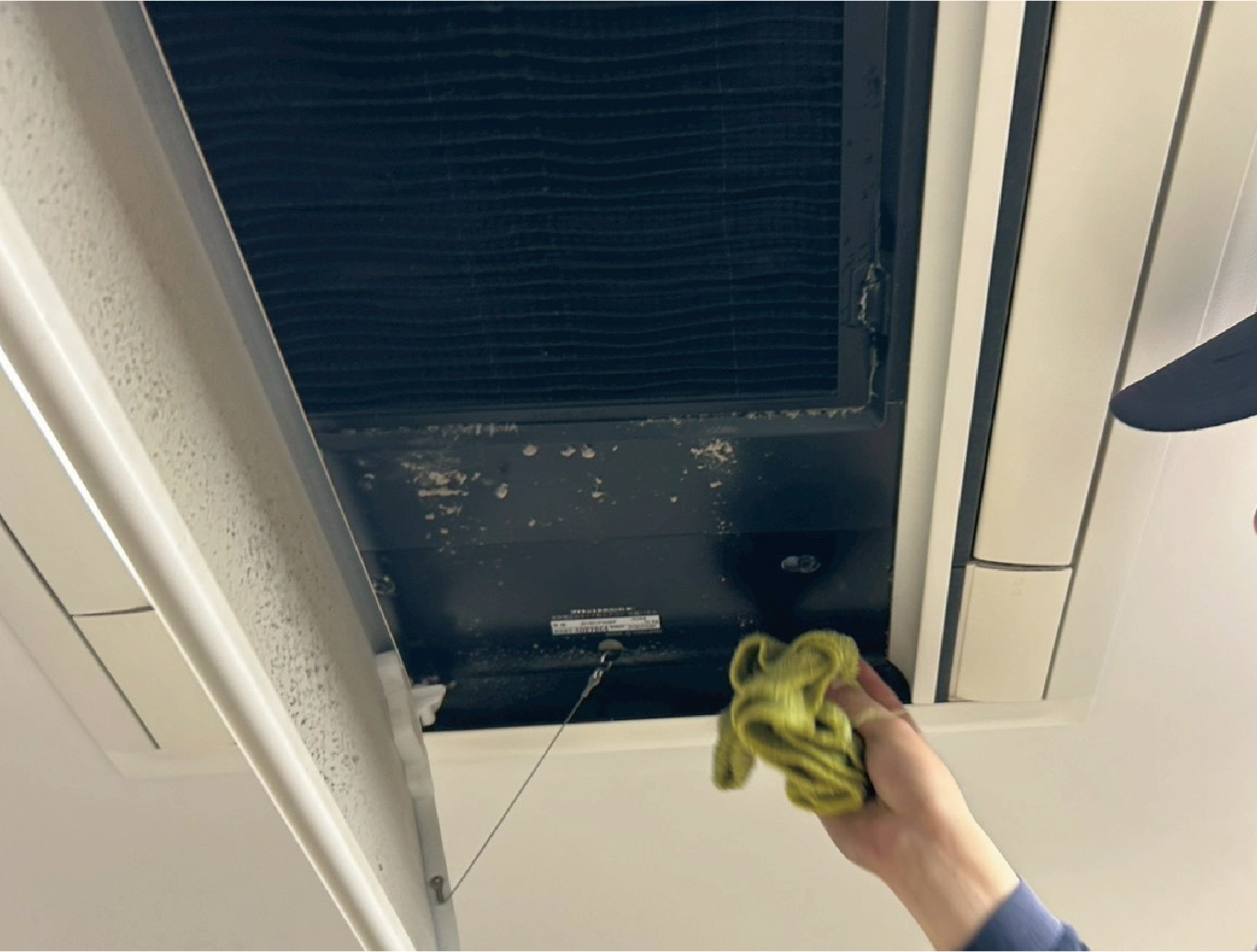 業務用空調フィルター清掃