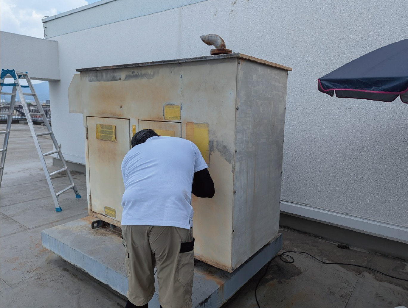 発電機外壁塗装